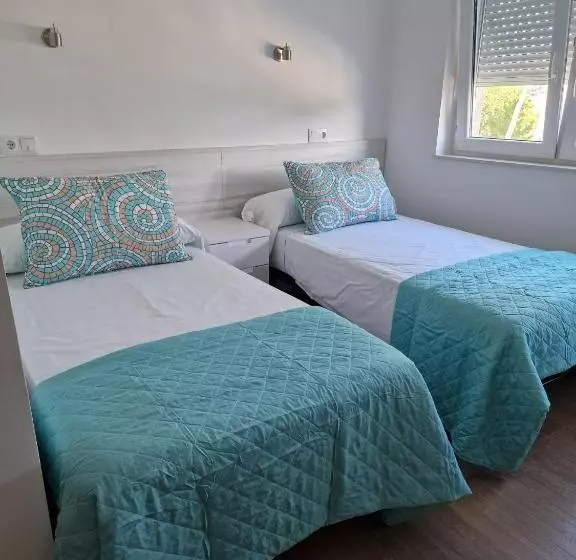 ペンション Hostal Formoso