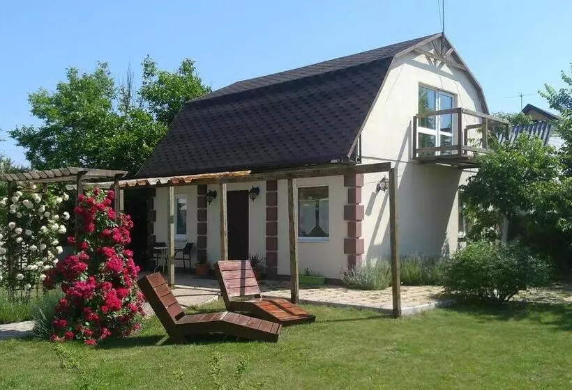 ペンション Villa Del Grossa будинок з каміном та чаном на дровах