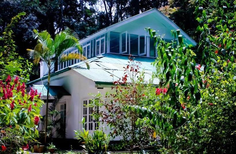 Surrey Bird Sanctuary & Holiday Resort