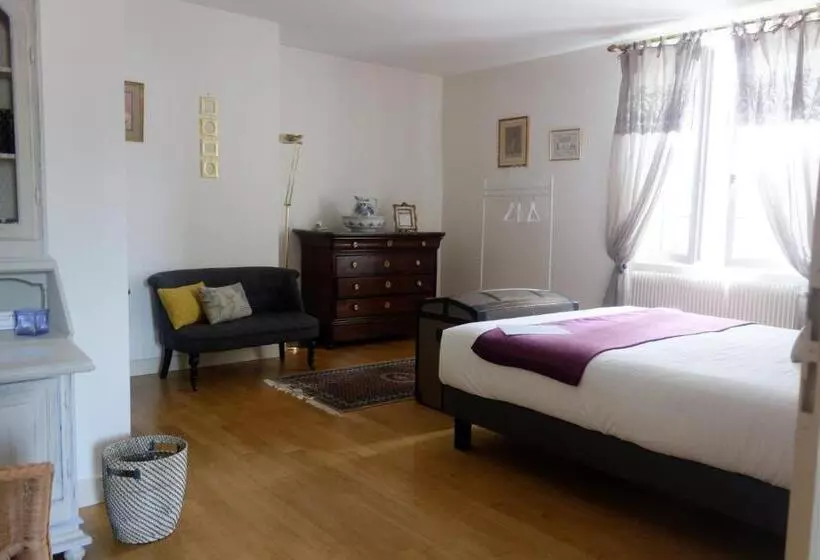 ベッドアンドブレックファースト Bois De Cadène