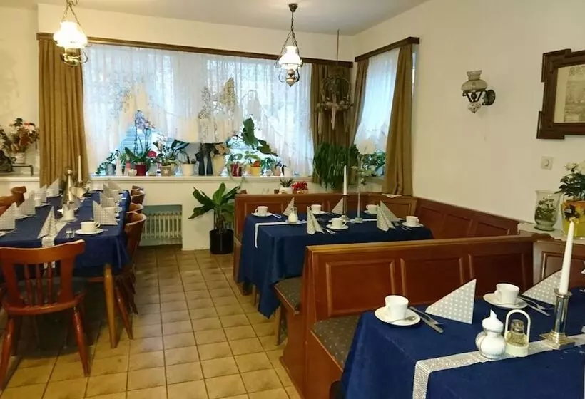 Gasthaus   Pension Am Buchberg