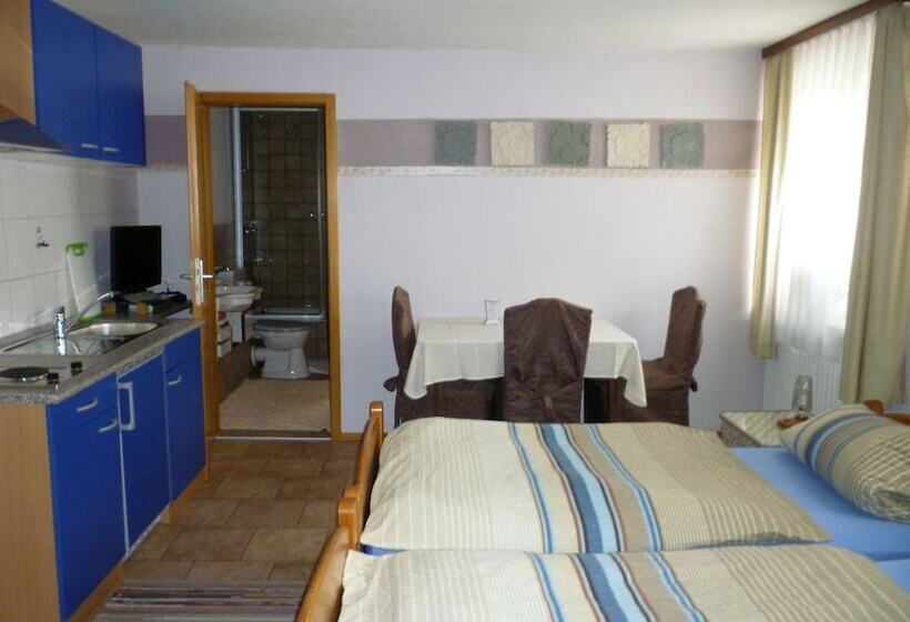 Gasthaus   Pension Am Buchberg