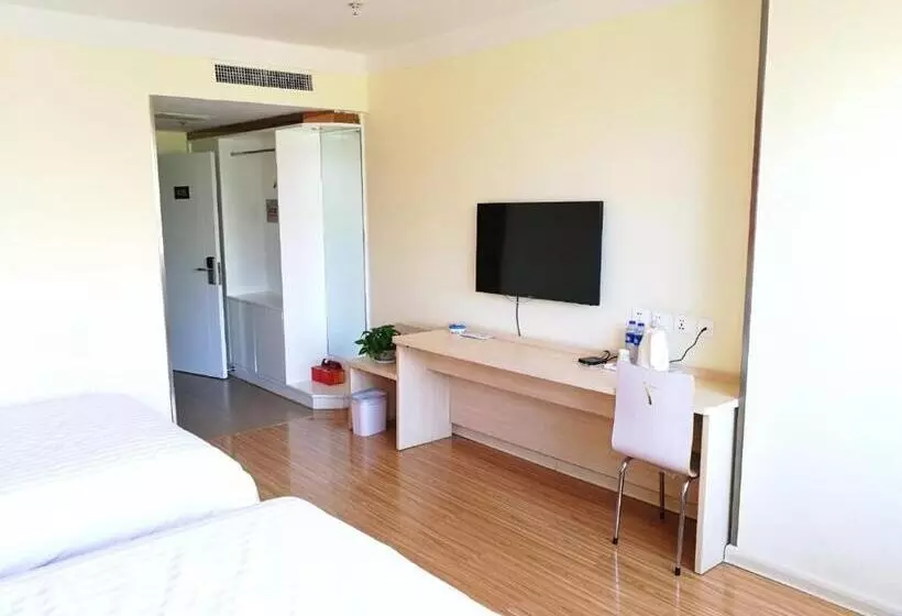 هتل 7days Inn Dongsheng Railway Station