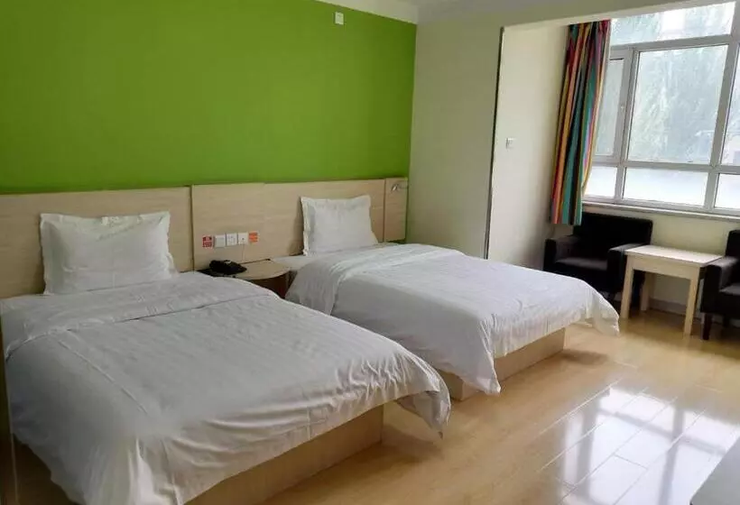 هتل 7days Inn Dongsheng Railway Station