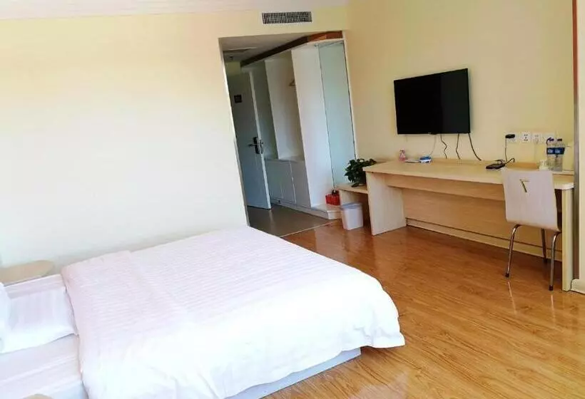 هتل 7days Inn Dongsheng Railway Station
