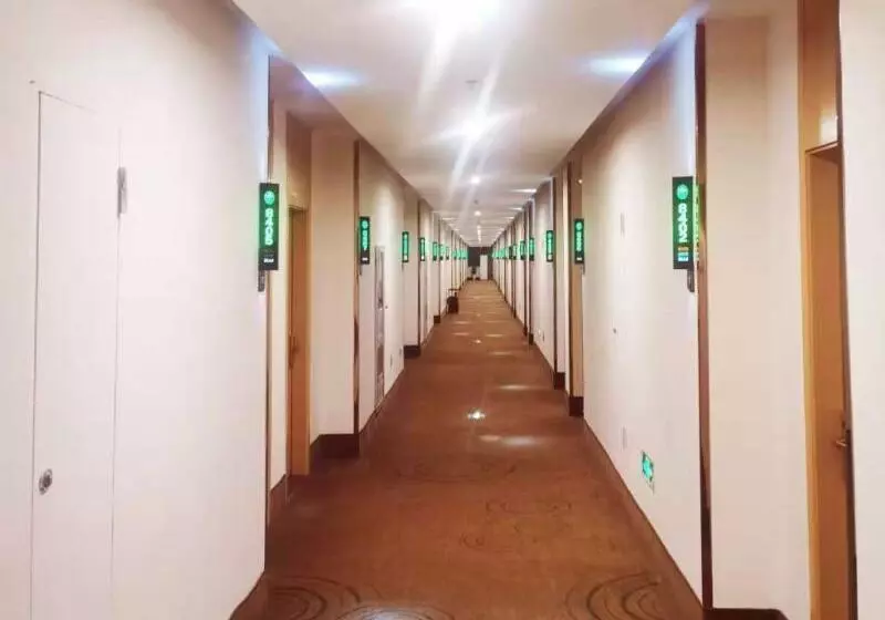 Hotelli Greentree Inn Zhenjiang Danyang City Danbei Town Xinqiao Business