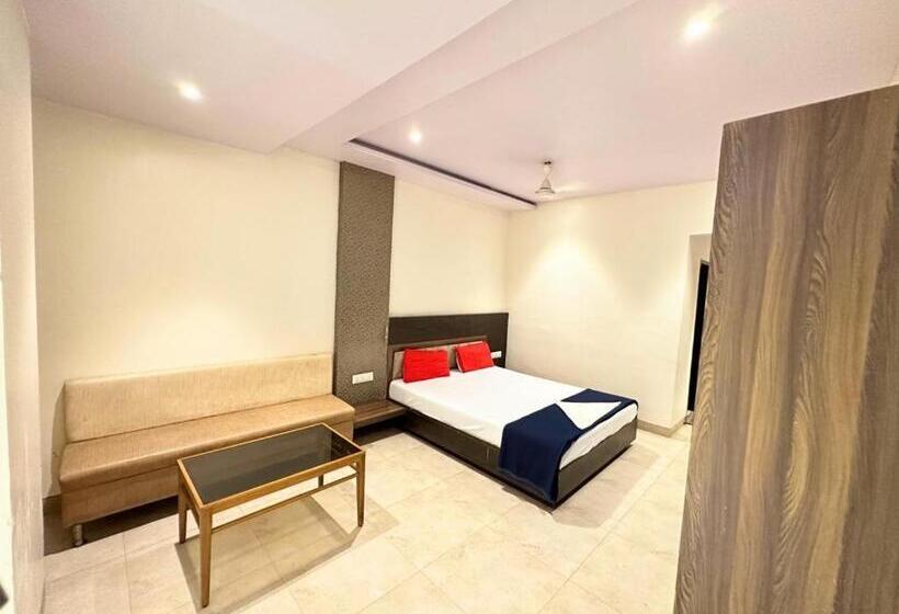 호텔 Hill View Nalasopara