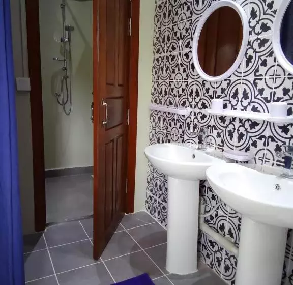 Koh Ker Hotel And Restaurant