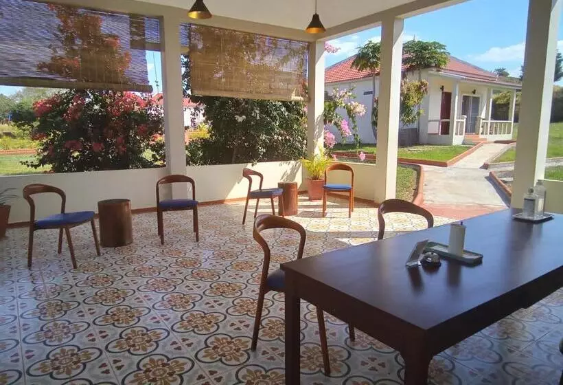 Koh Ker Hotel And Restaurant