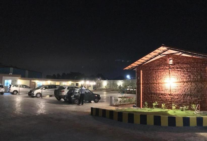 Hotel Rashi Comforts By Coastal Dine