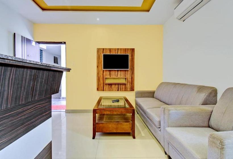 Hotel Rashi Comforts By Coastal Dine