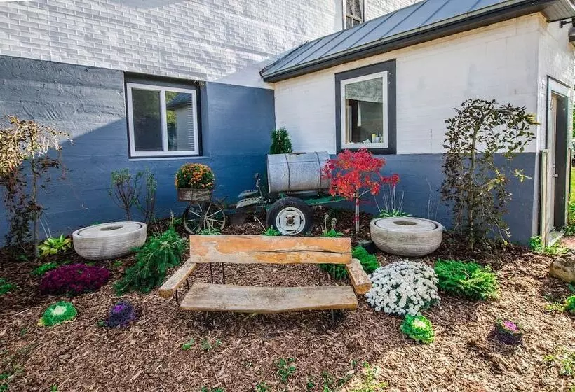 ホテル Tobacco Warehouse Inn