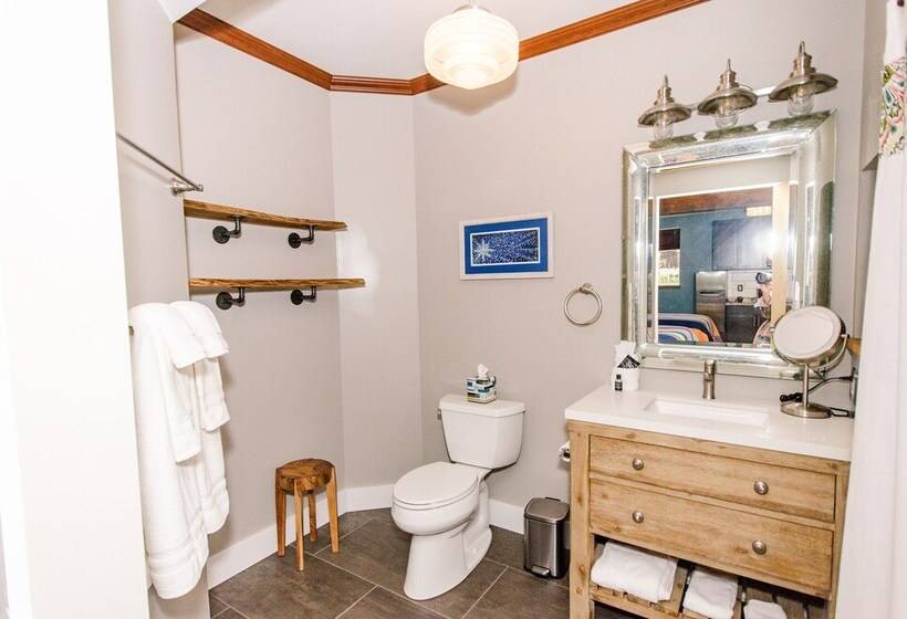 ホテル Tobacco Warehouse Inn