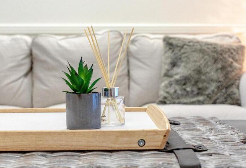 Мотель Woodford Gardens