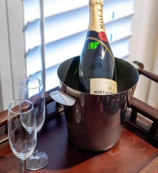 Motelli Woodford Gardens