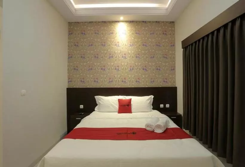 Majatalo Reddoorz Plus Near Solo Paragon Mall