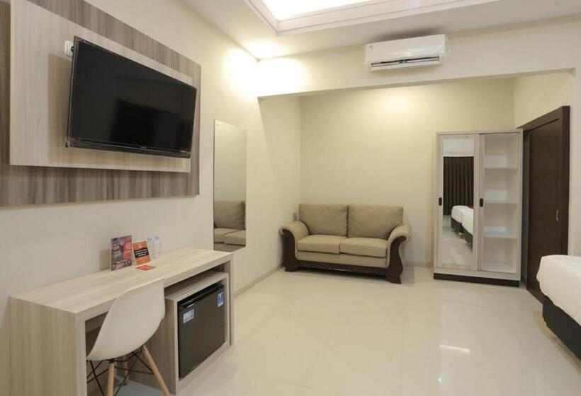 بنسيون Reddoorz Plus Near Solo Paragon Mall