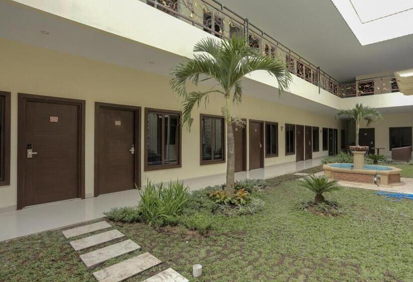 بنسيون Reddoorz Plus Near Solo Paragon Mall