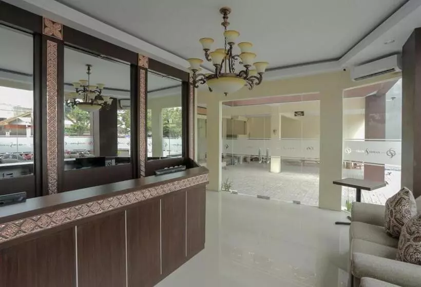 Majatalo Reddoorz Plus Near Solo Paragon Mall