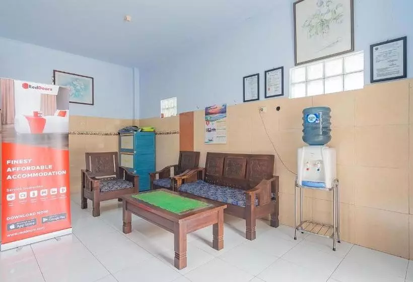 Majatalo Reddoorz Syariah @ Tambak Mekar Street Subang