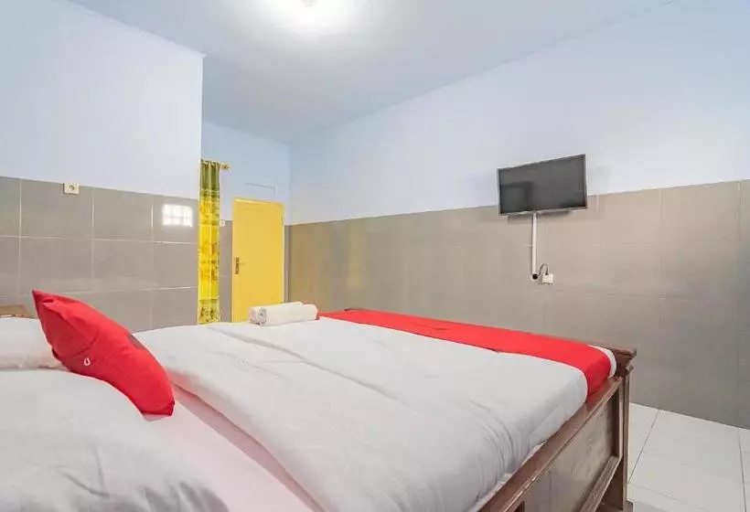 Majatalo Reddoorz Syariah @ Tambak Mekar Street Subang