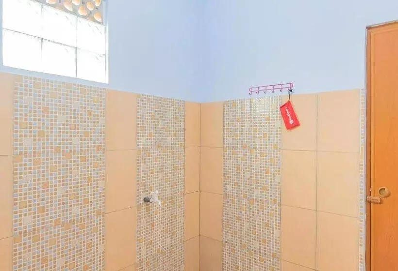 Majatalo Reddoorz Syariah @ Tambak Mekar Street Subang