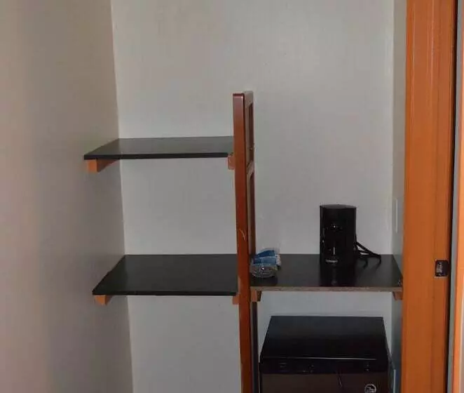 Retkeilymaja Two Hills Inn