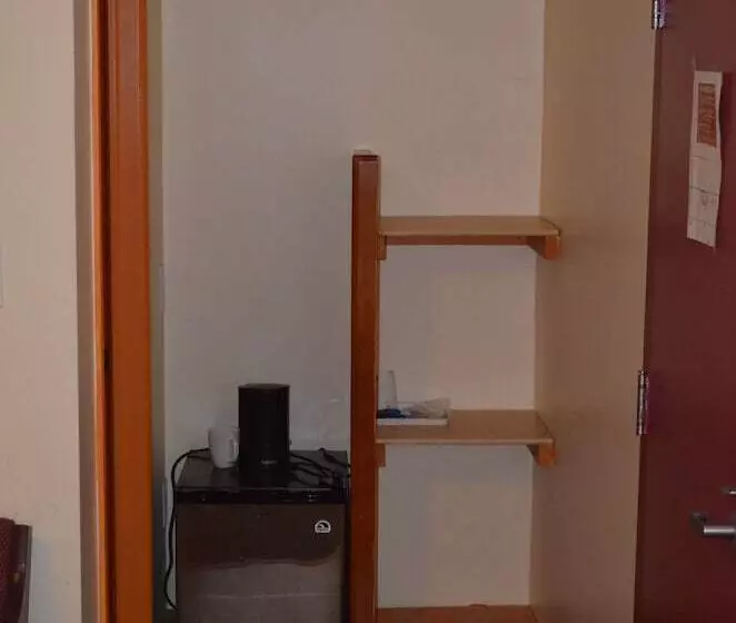 Retkeilymaja Two Hills Inn