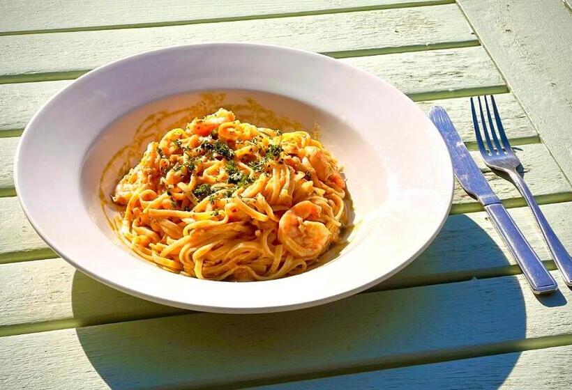 مبيت وإفطار The King & Queen