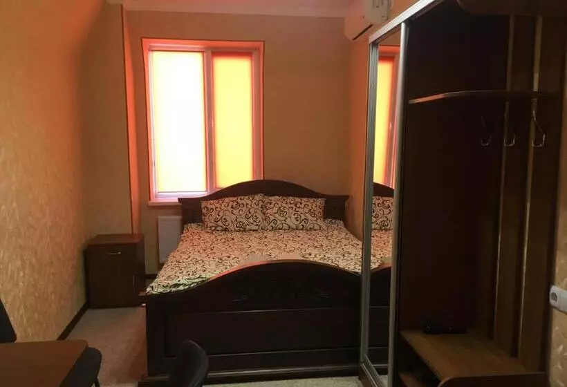 ホテル готель гайсин ресторан