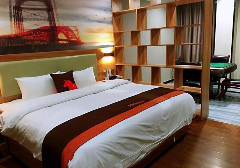 Jun Hotels Chongqing Yubei District Jiangbei International Airport Airport Plaza