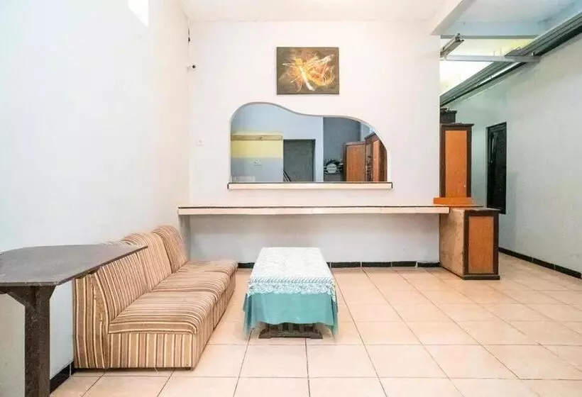 ペンション Jotel Guest House Mitra Reddoorz