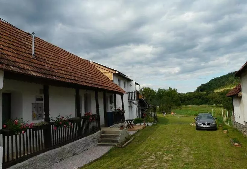 Majatalo Mi Ri Balance Vendégház