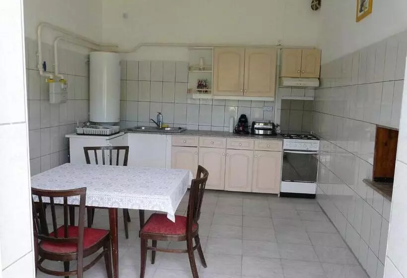 Majatalo Mi Ri Balance Vendégház