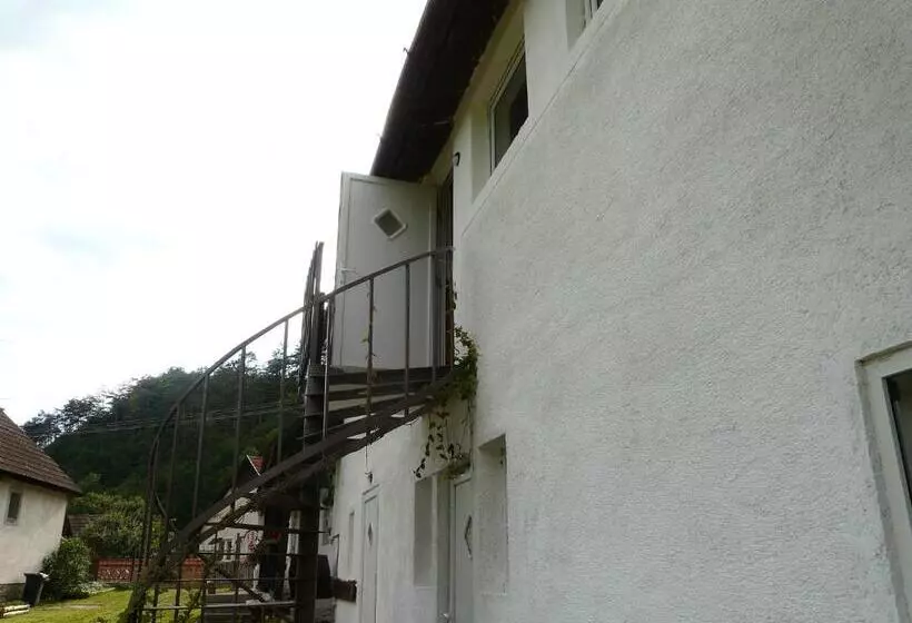 Majatalo Mi Ri Balance Vendégház