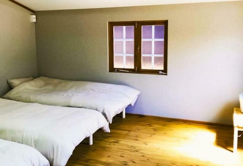 ペンション The Room