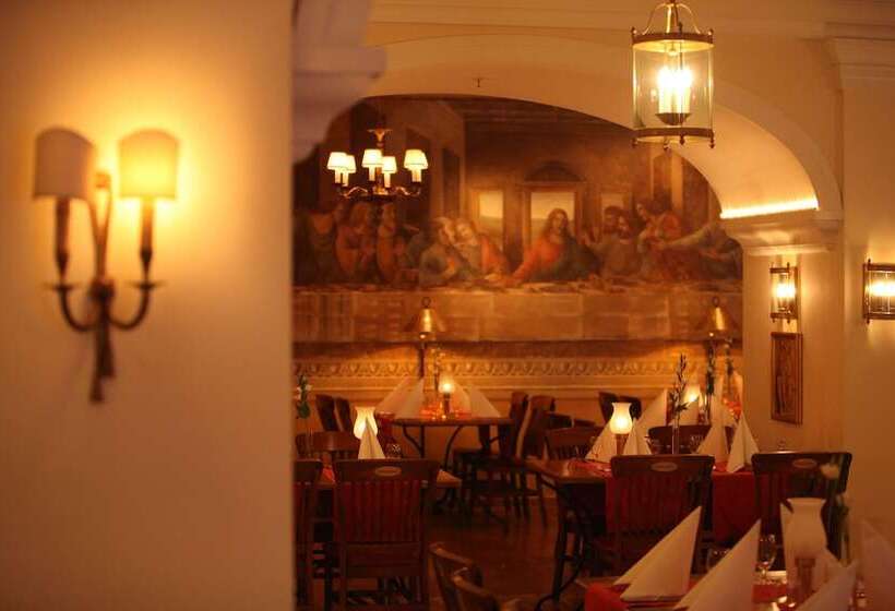 4 Sterne Superior Erlebnishotel Colosseo, Europa Park Freizeitpark & Erlebnis Resort