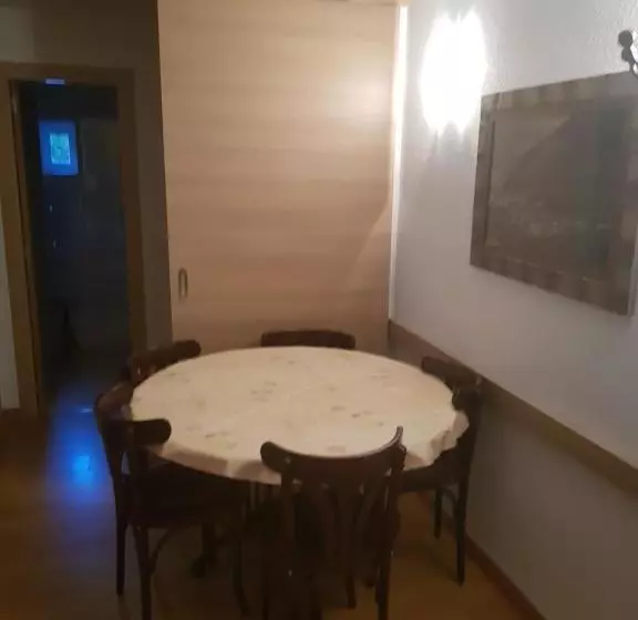 Apartaments Turistics Pirineu