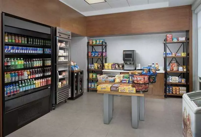 هتل Embassy Suites By Hilton Dulles North Loudoun