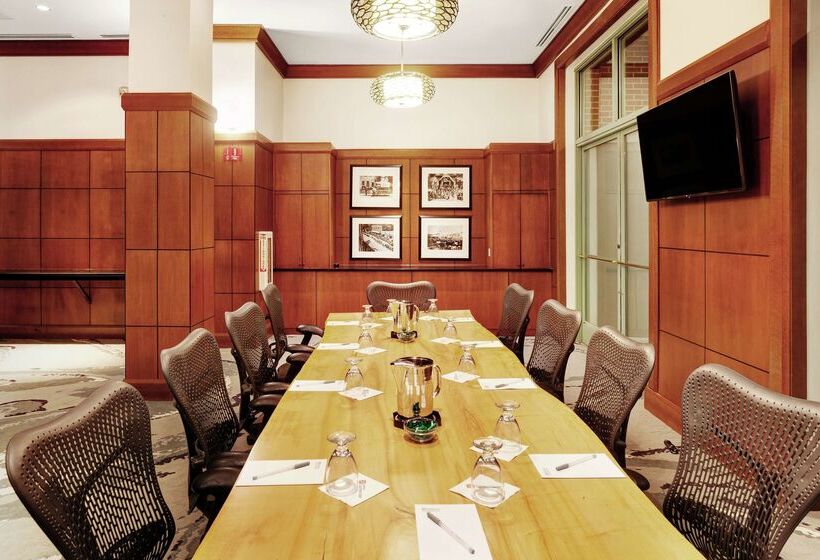 호텔 Hilton Garden Inn Chicago North Shore / Evanston