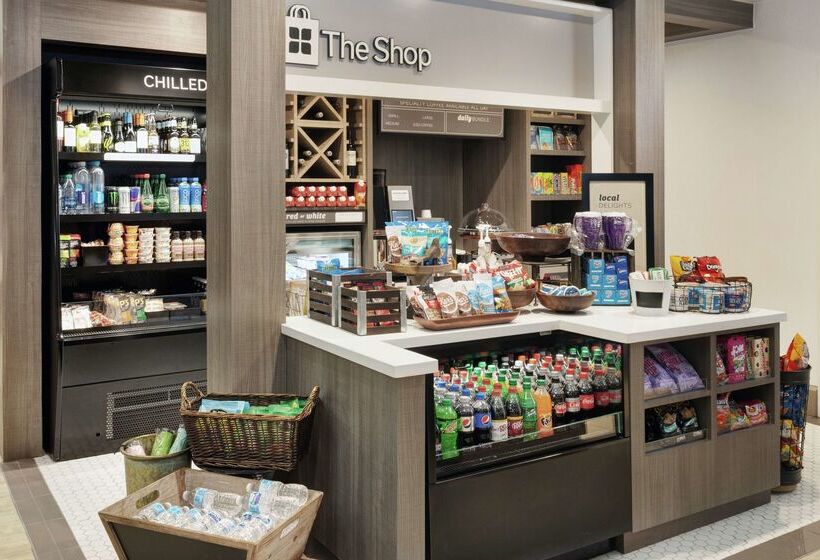 호텔 Hilton Garden Inn Chicago North Shore / Evanston