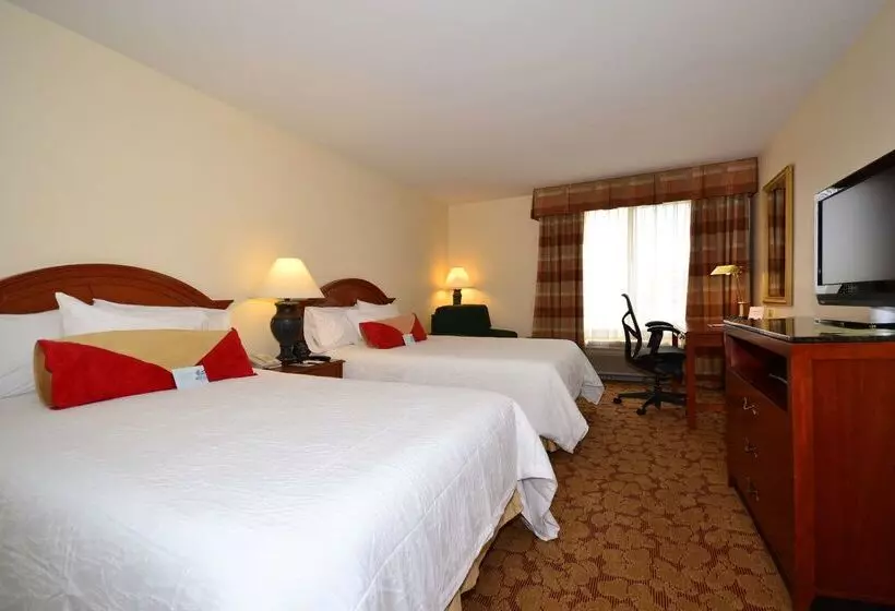 호텔 Hilton Garden Inn Tulsa Airport