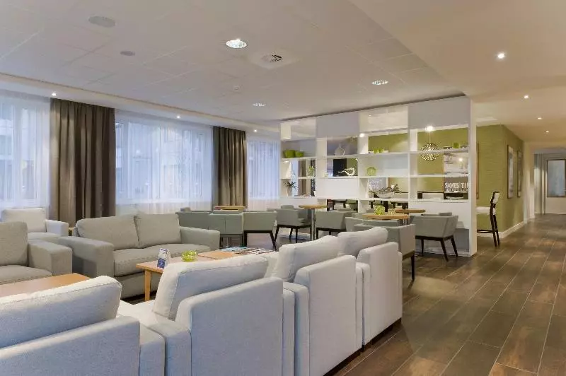 ホテル Holiday Inn Express Amsterdam   Schiphol, An Ihg