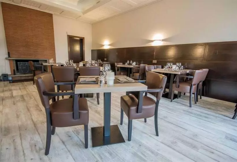 Отель Hôtel De Ville Le Sentier