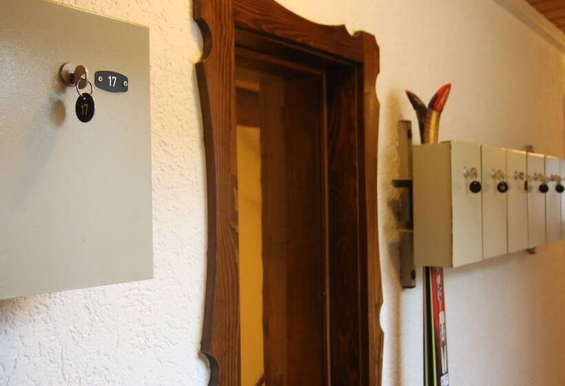 בית מלון כפרי Landgasthof Adler