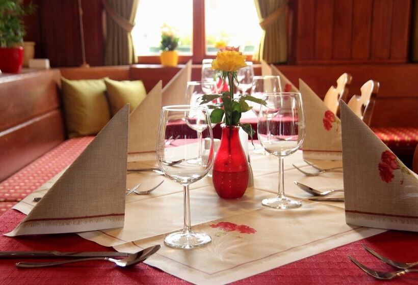 בית מלון כפרי Landgasthof Adler