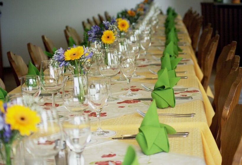 בית מלון כפרי Landgasthof Adler