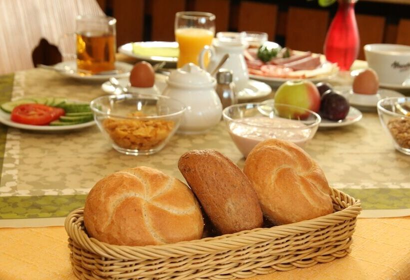 בית מלון כפרי Landgasthof Adler