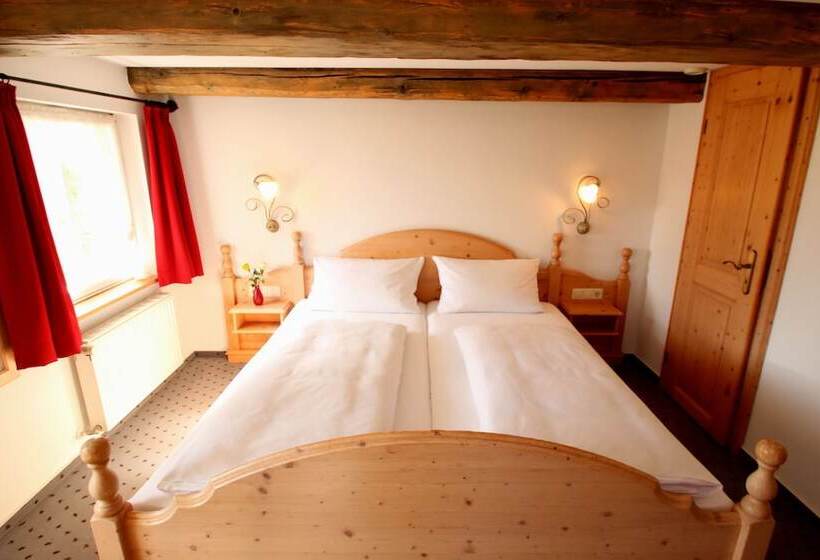 בית מלון כפרי Landgasthof Adler