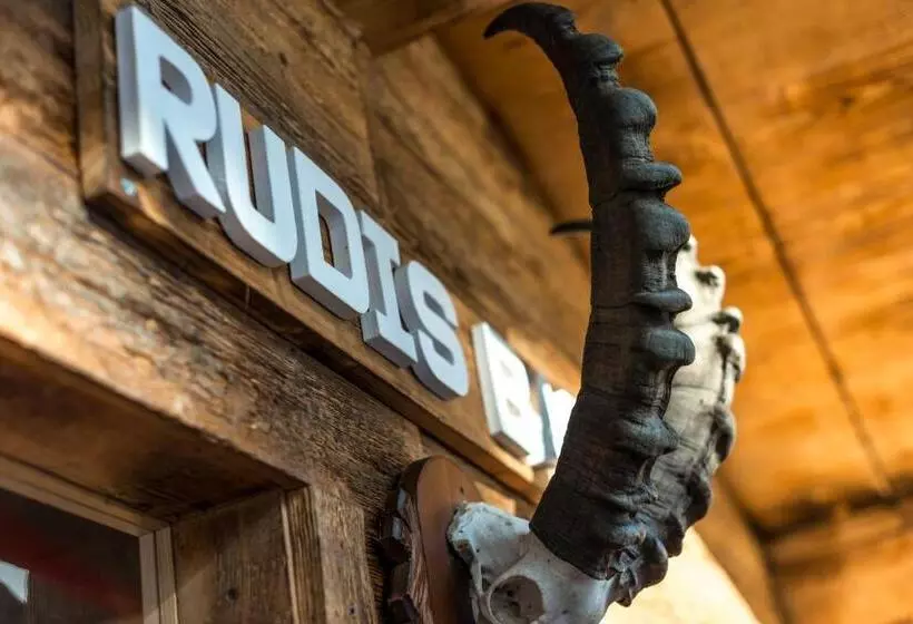 هتل Mistral Superior